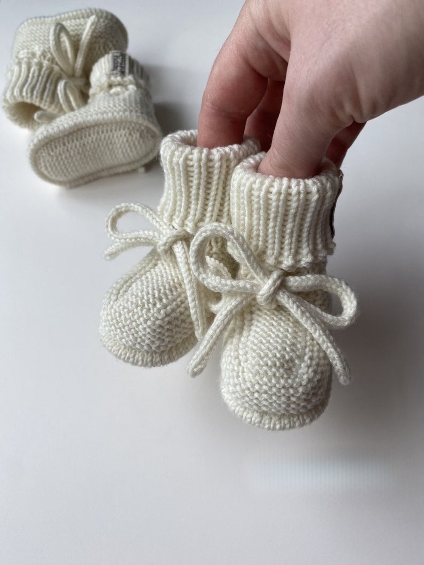 Cable Knit Baby Booties Pattern