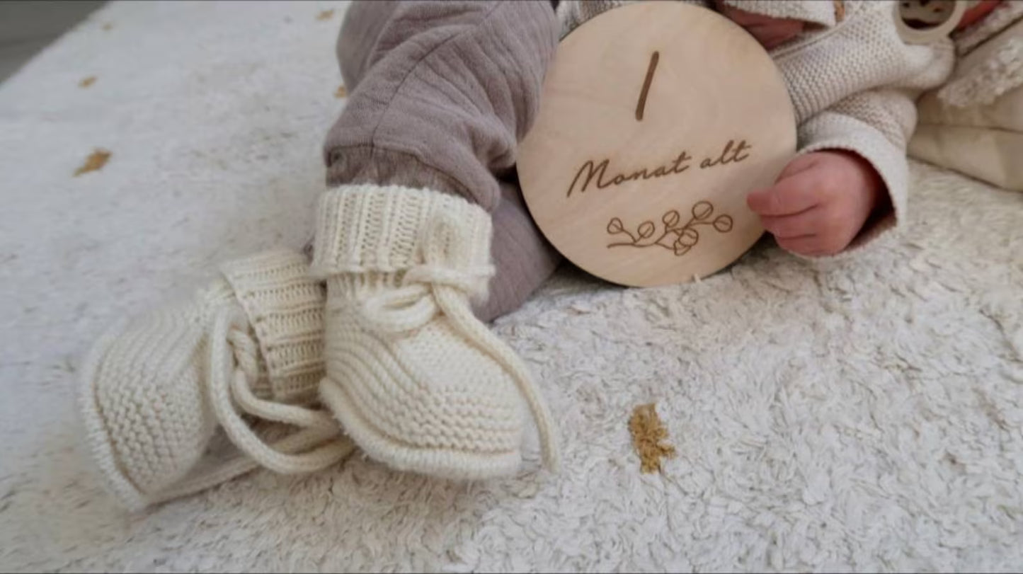 Cable Knit Baby Booties Pattern