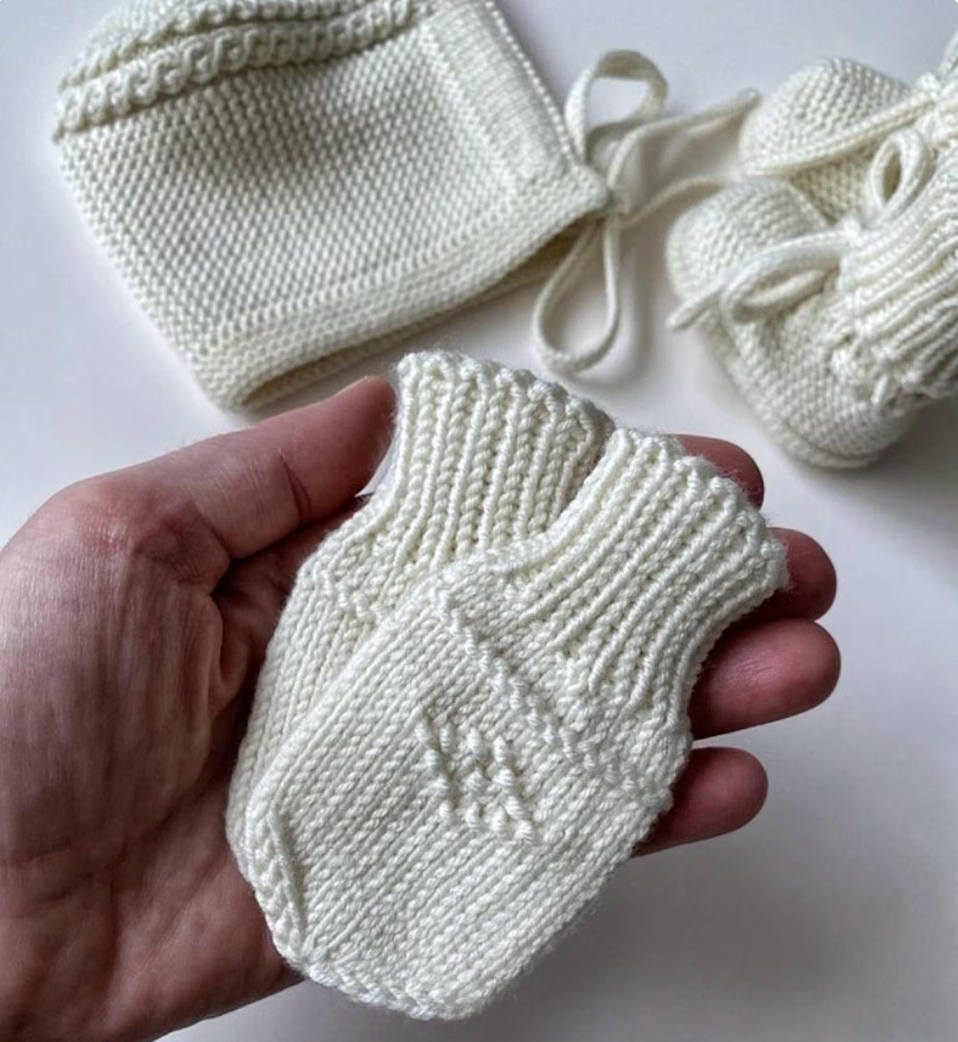 Baby Mittens Knitting Pattern