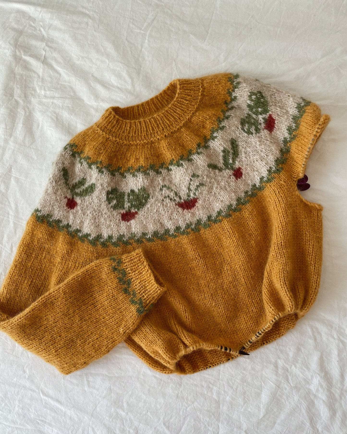 Plantlover Sweater knitting pattern