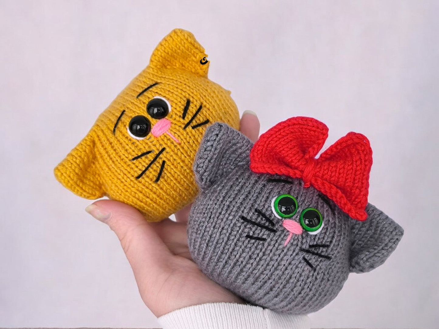 Friendly Cats Knitting Pattern