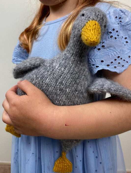Lovely Goose Knitting Pattern