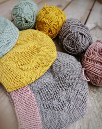 Easy Cat Motif Hat Knitting Pattern