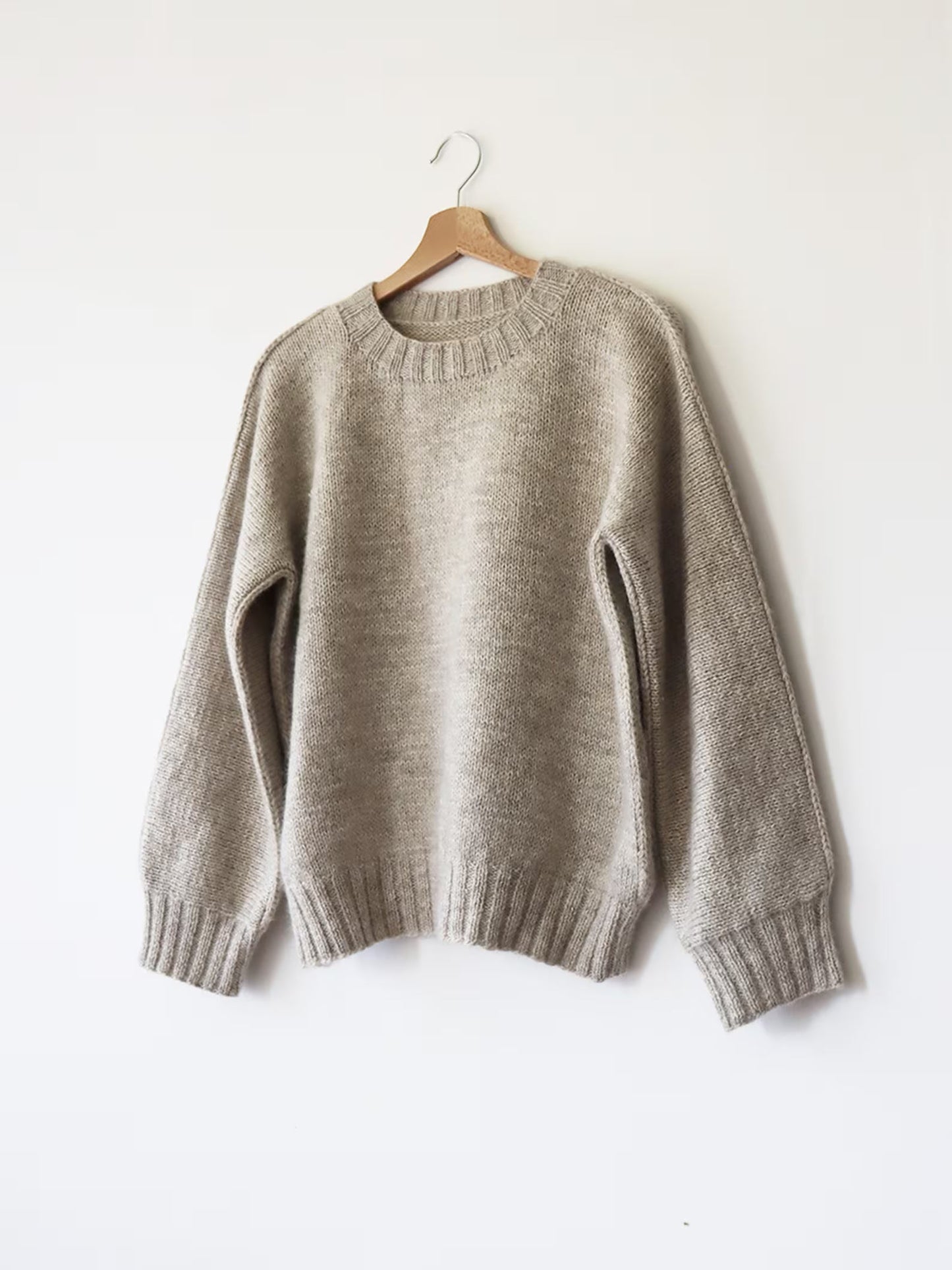 Outline Sweater Knitting Pattern