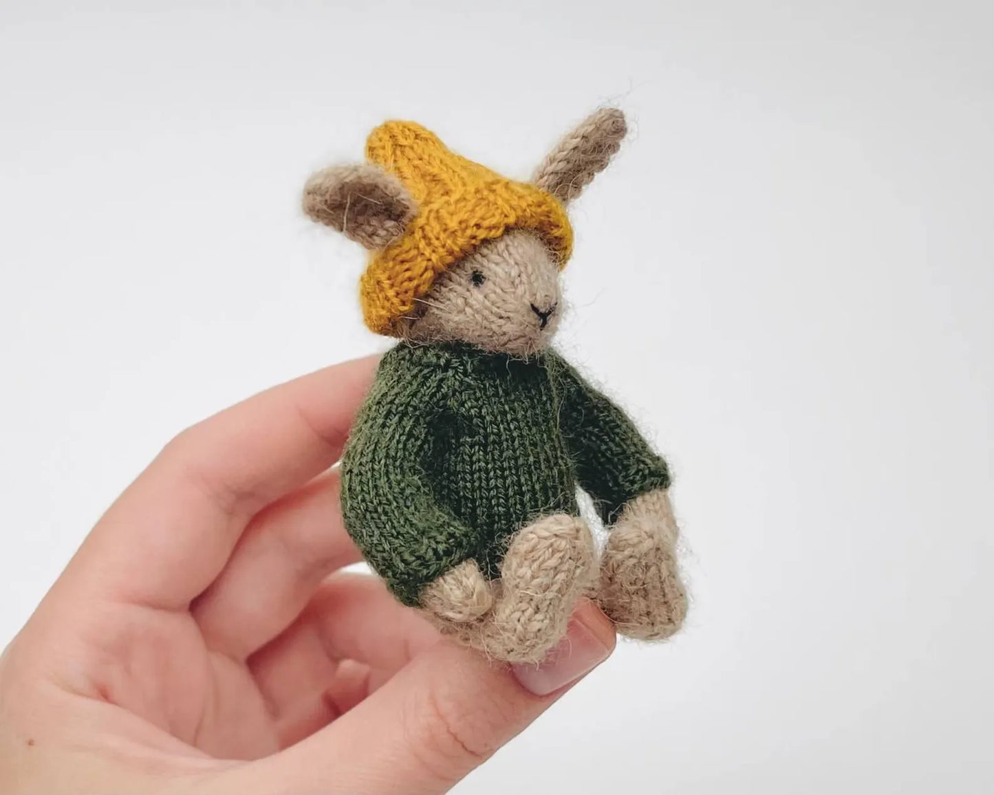 Sitting Mini Teddy Bear & Bunny Knitting Pattern