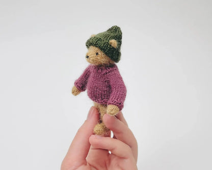 Sitting Mini Teddy Bear & Bunny Knitting Pattern