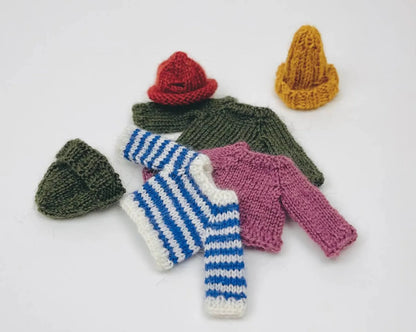 Sitting Mini Teddy Bear & Bunny Knitting Pattern