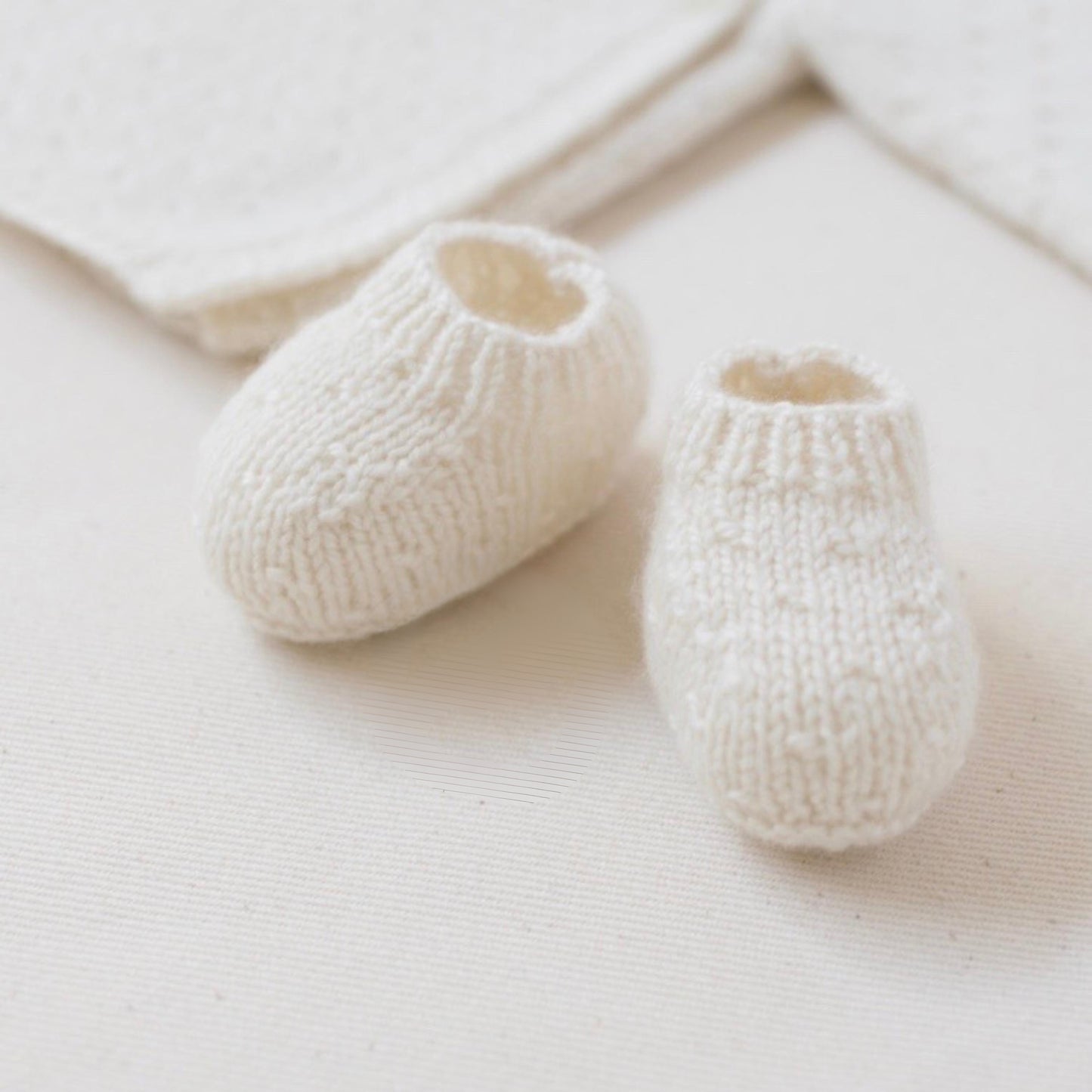 Baby Booties Knitting Pattern