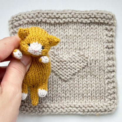 Kitty Knitting Pattern