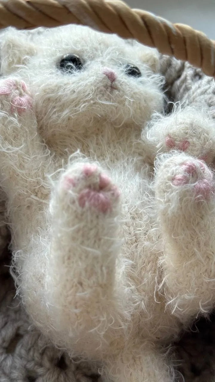 Chubby Kitten Knitting Pattern