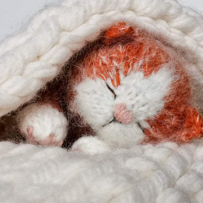 Sleeping Kitten Knitting Pattern