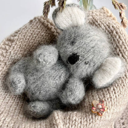 Baby koala knitting pattern