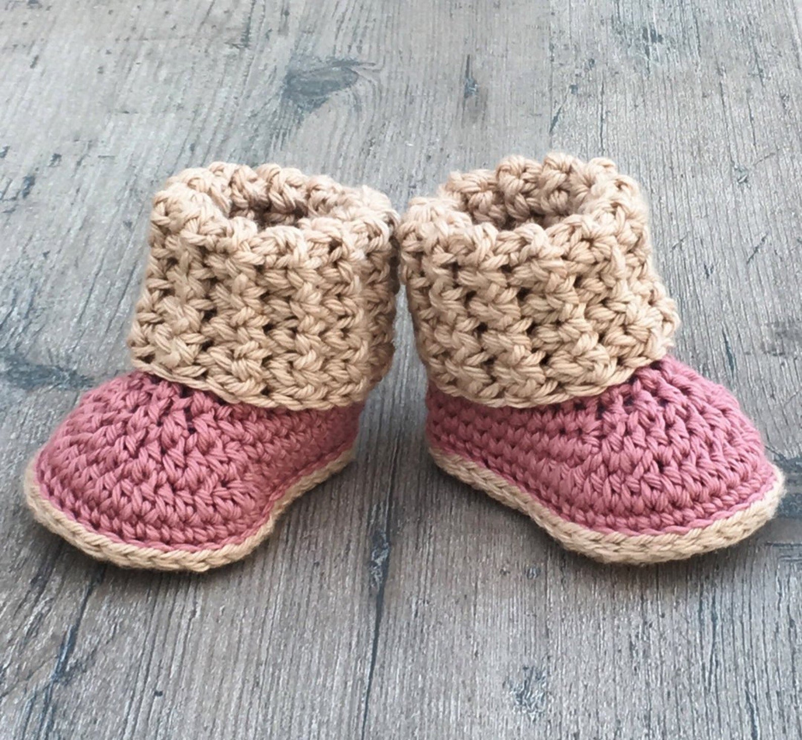 Cuffed Baby Booties Crochet Pattern