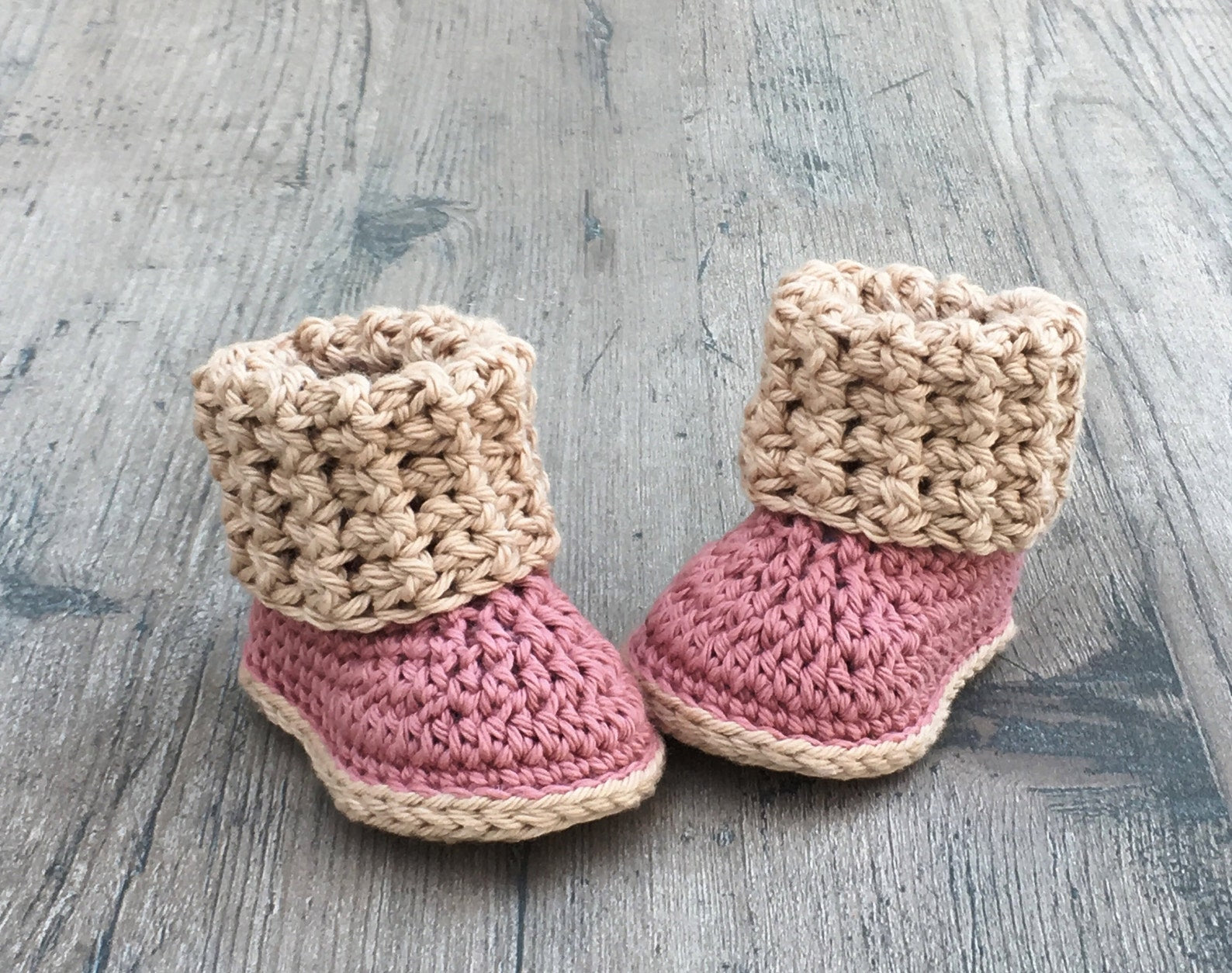 Cuffed Baby Booties Crochet Pattern