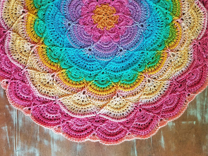 Flower Puddles Mandala Blanket Crochet Pattern