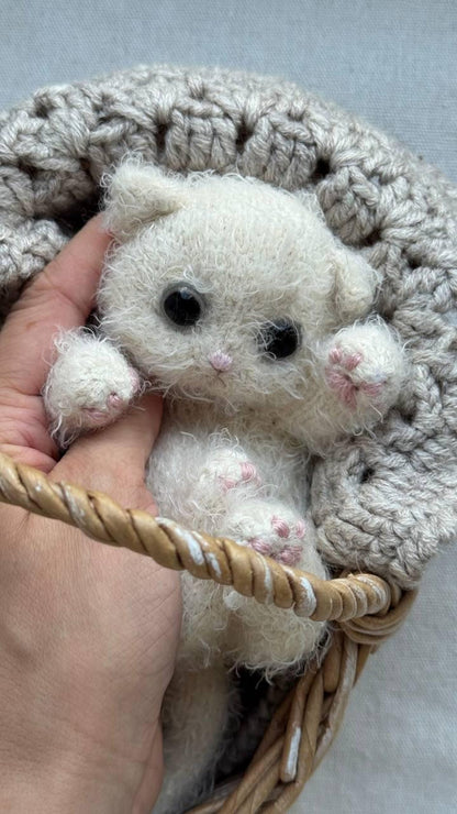 Chubby Kitten Knitting Pattern