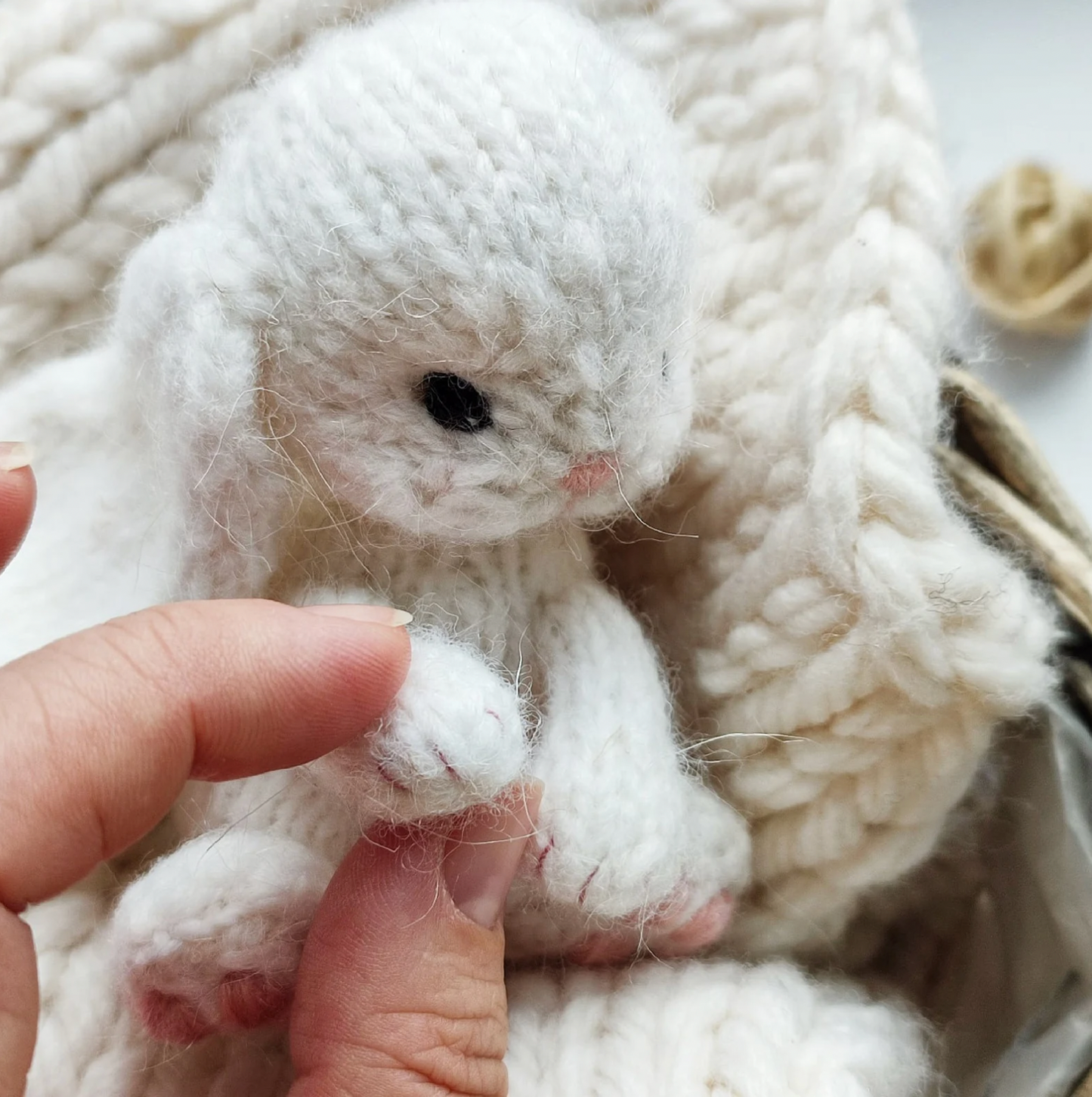 Lily bunny knitting pattern