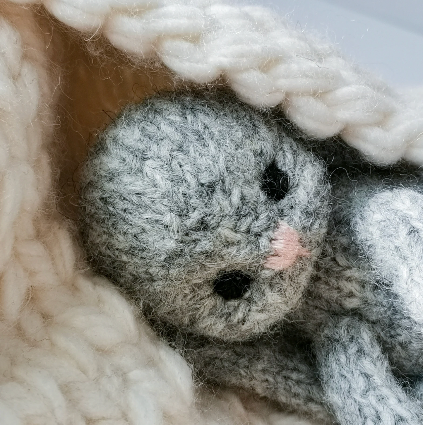 Lily bunny knitting pattern