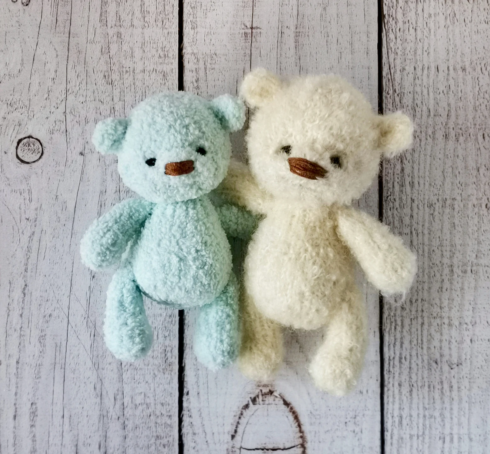 Knitting pattern Kind Bear Toy